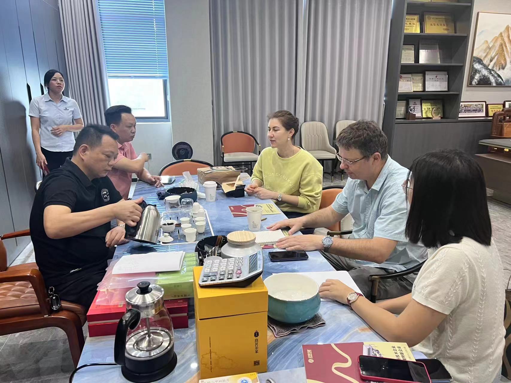 Russian Delegation Visits Andrew Mafu Machinery Factory to Explore Croissant and High-Moisture Bread Production Lines, Eyes Long-Term Partnership